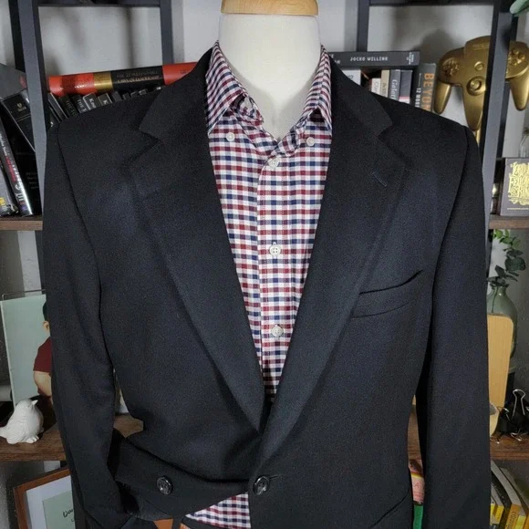 JOS A BANK GORDON Men's Sport Coat Blazer Two‎ Button Solid Black CASHMERE 43R